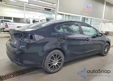 2017 Kia Forte Lx z USA, uszkodzony, nr VIN 3KPFL4A72HE112323